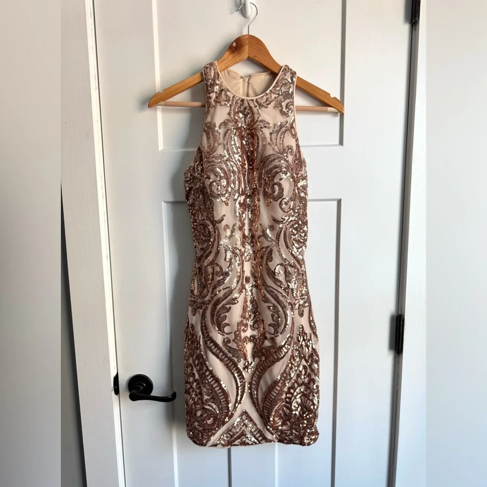 BLACK by BLUSH Short Prom Dress Gold Sequins 8 - Picture 8 of 11